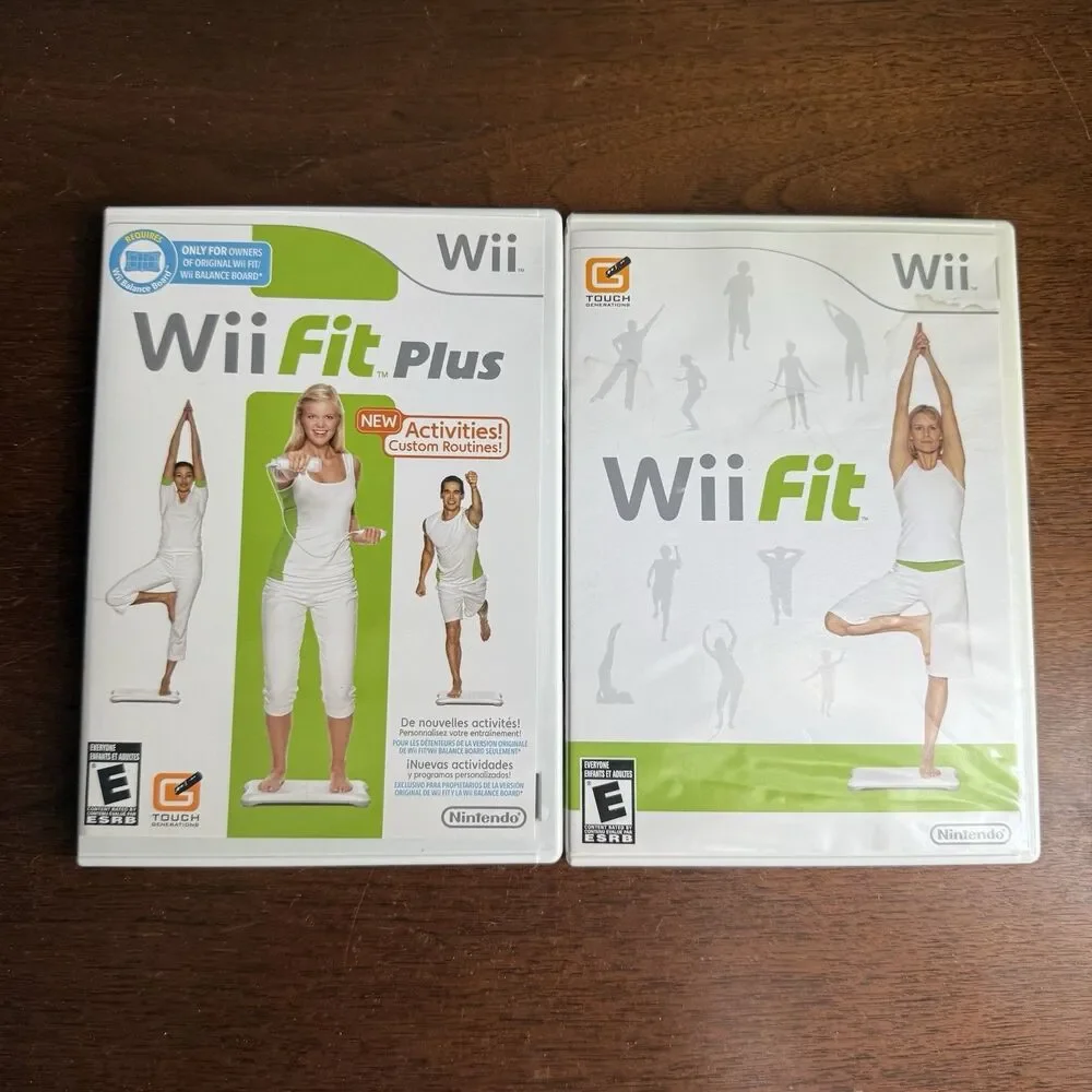 Wii Fit and Wii Fit Plus Game Bundle Nintendo Wii 2008 Complete Tested Working